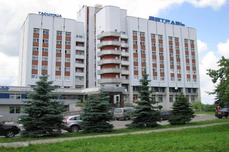Hotel Vetraz Vitebsk Bagian luar foto