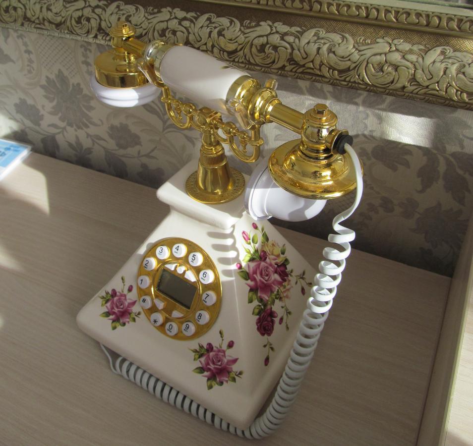 Hotel Vetraz Vitebsk Bagian luar foto