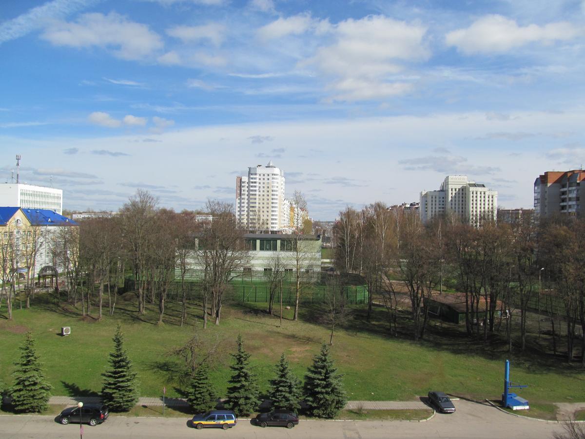 Hotel Vetraz Vitebsk Bagian luar foto